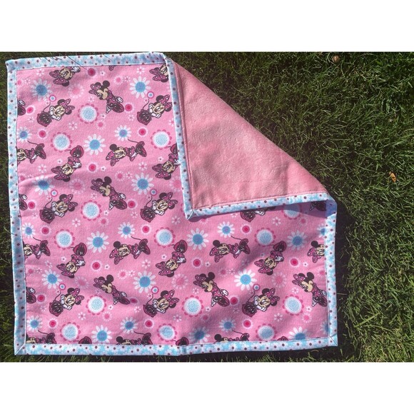MiniMouse and Daisies Doll blanket / Car Seat Snuggie 19x21 inches - Picture 2 of 2
